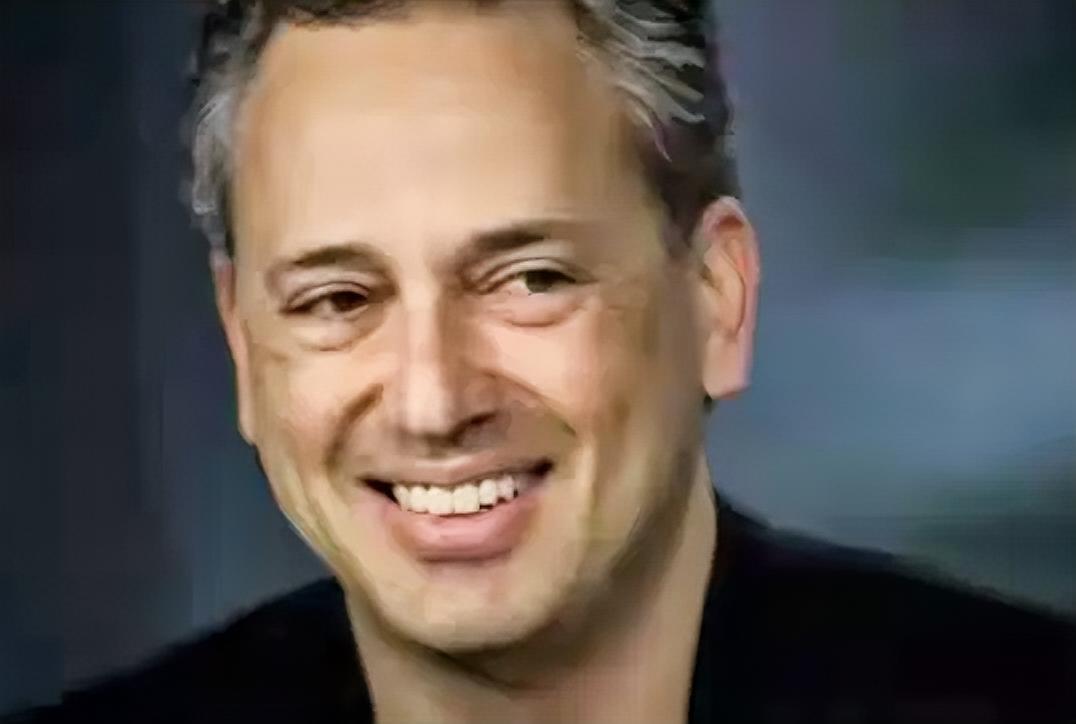 来自美国彭博社的消息说，美国白宫人工智能事务负责人萨克斯公开指出，中国已经表明拒