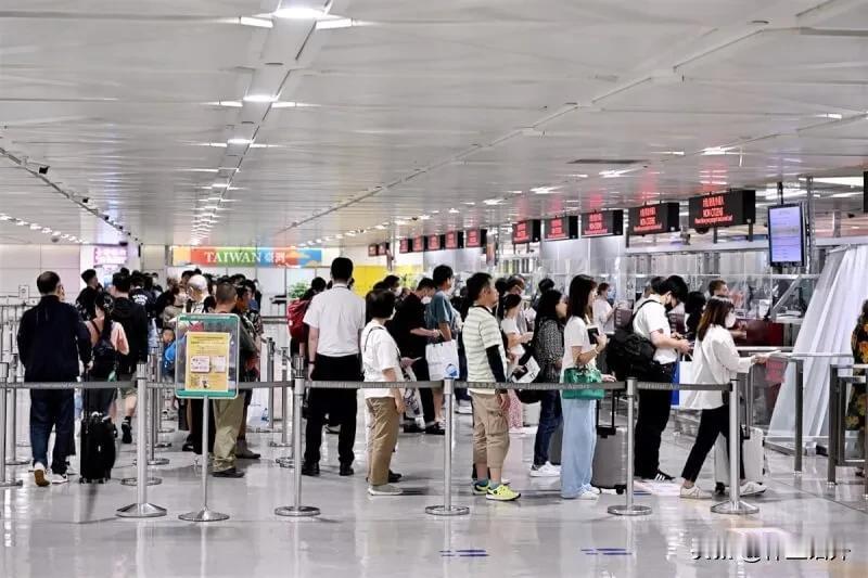 赖清德释出善意？
今天，台湾行政部门负责人卓荣泰称，虽然6月1日将禁止团队游来大