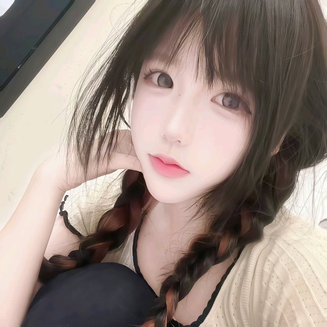 𝙒𝙚𝘾𝙝𝙖𝙩｜简约干净女头｜无风格｜ins清冷感｜无水印｜温柔女头 