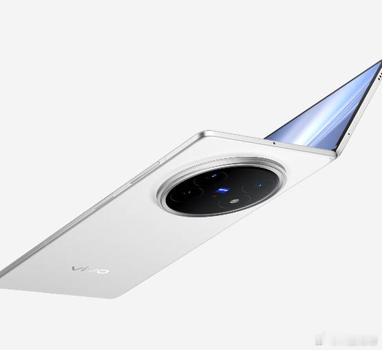 下一代的X Fold6在影像体验上也有革新，重点在于2亿像素镜头和多光谱镜头，爆