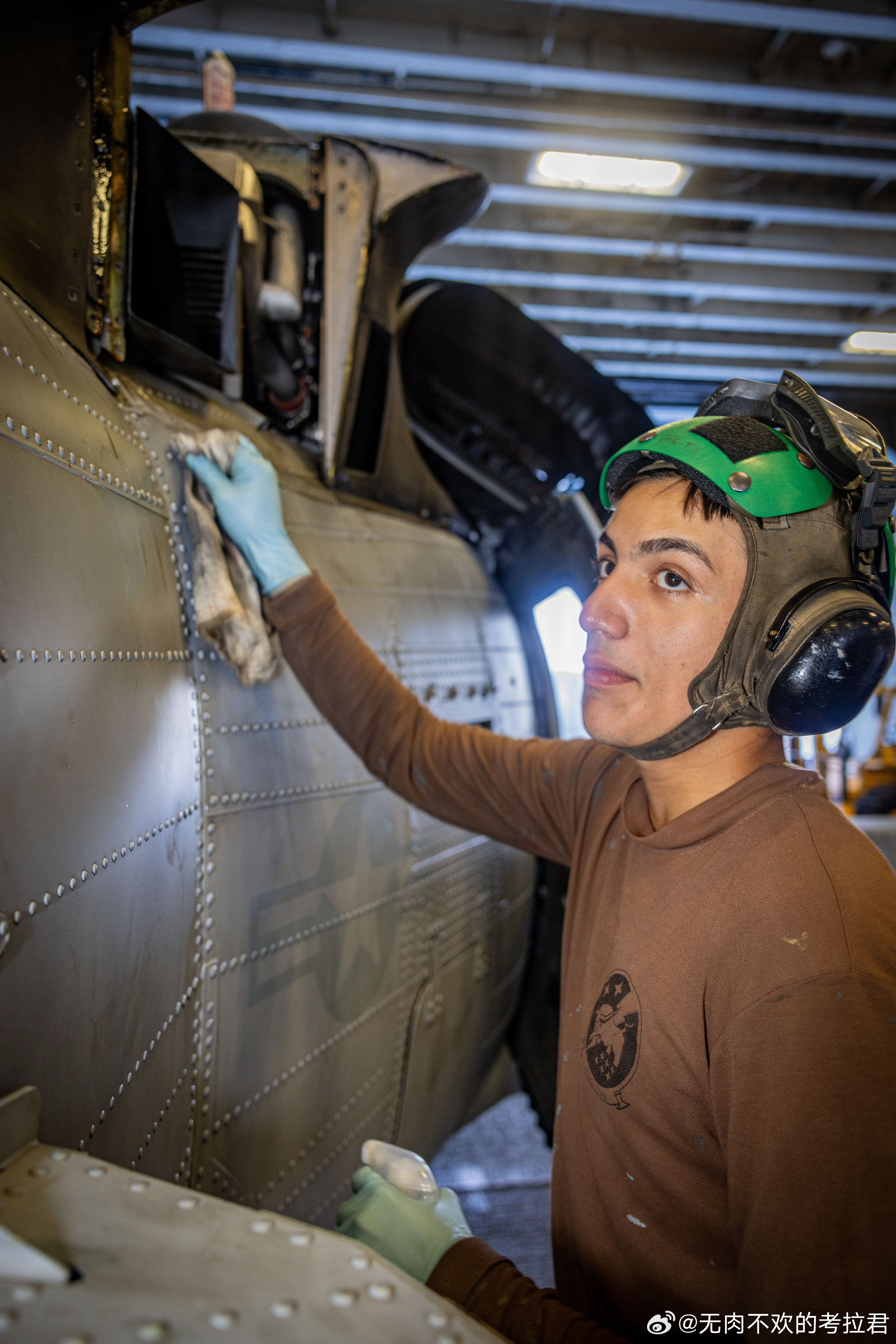 USS Iwo Jima (LHD 7)在加勒比海2 
