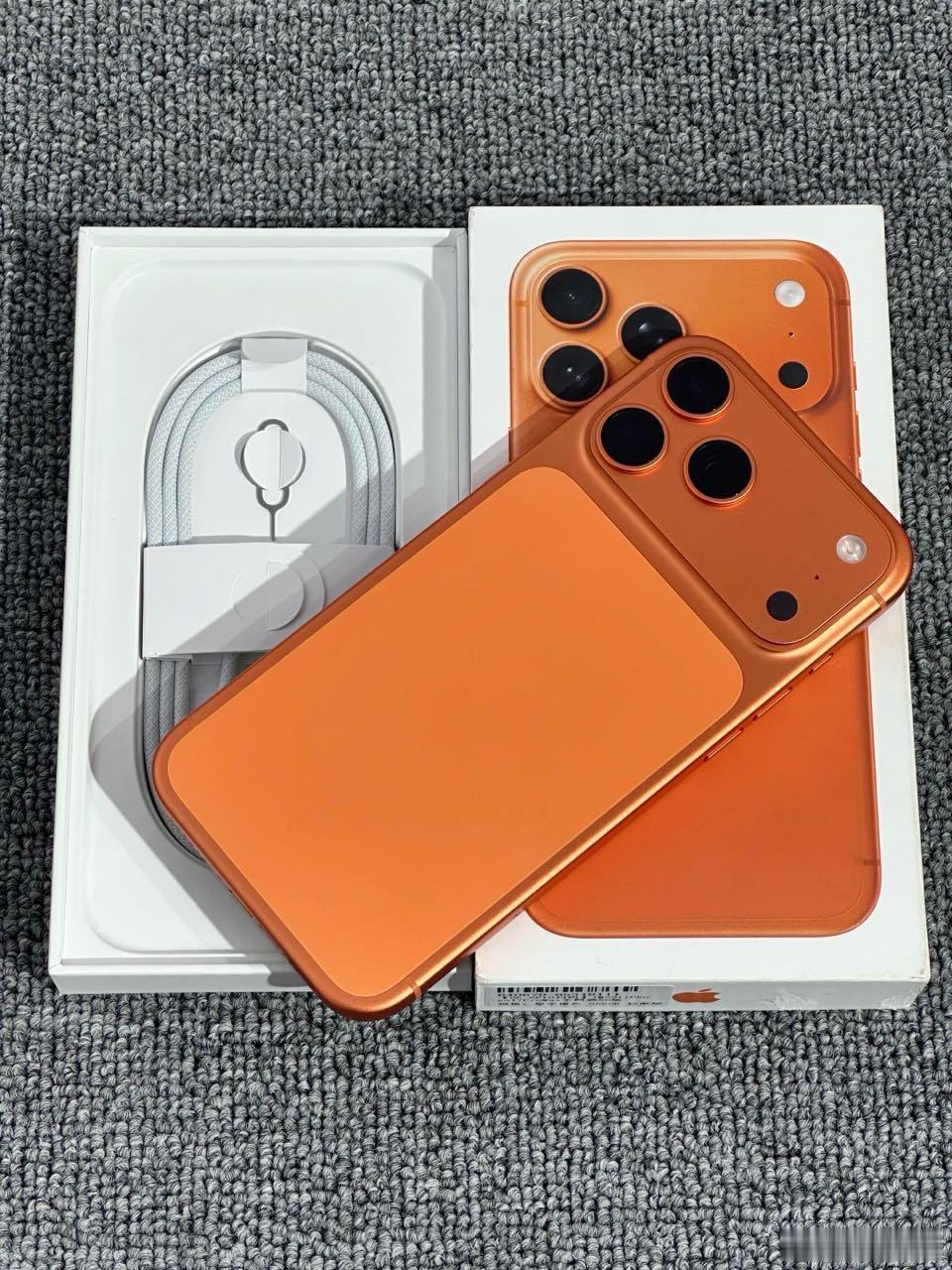 苹果两件套来啦！抽4位姐妹每人安排两件套带走！iphone17 Pro Max 