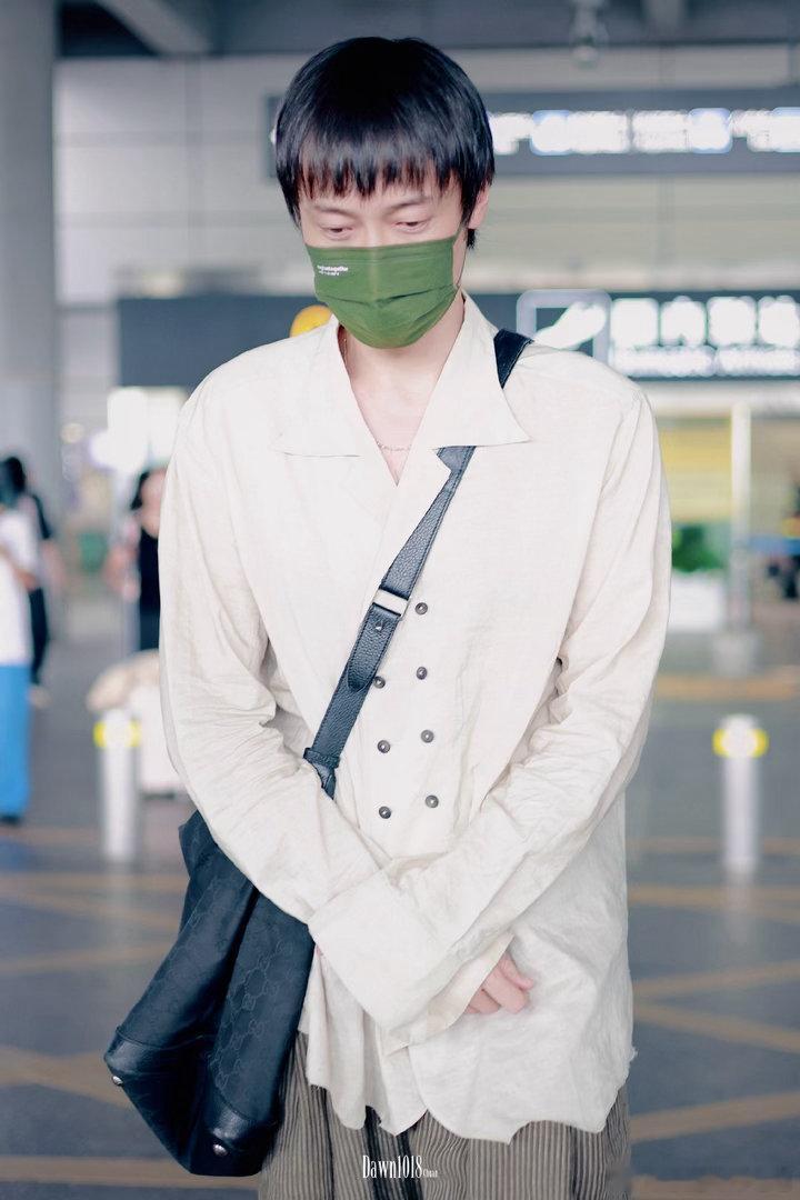 王传君披哥录制、王传君录制披哥王传君披哥录制路透不断流出，见证他跨界唱跳的全过程