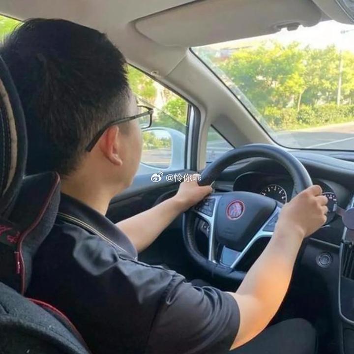 这就是大实话！电车开5年，保险19000元，电费8700元，保养2000元，5年