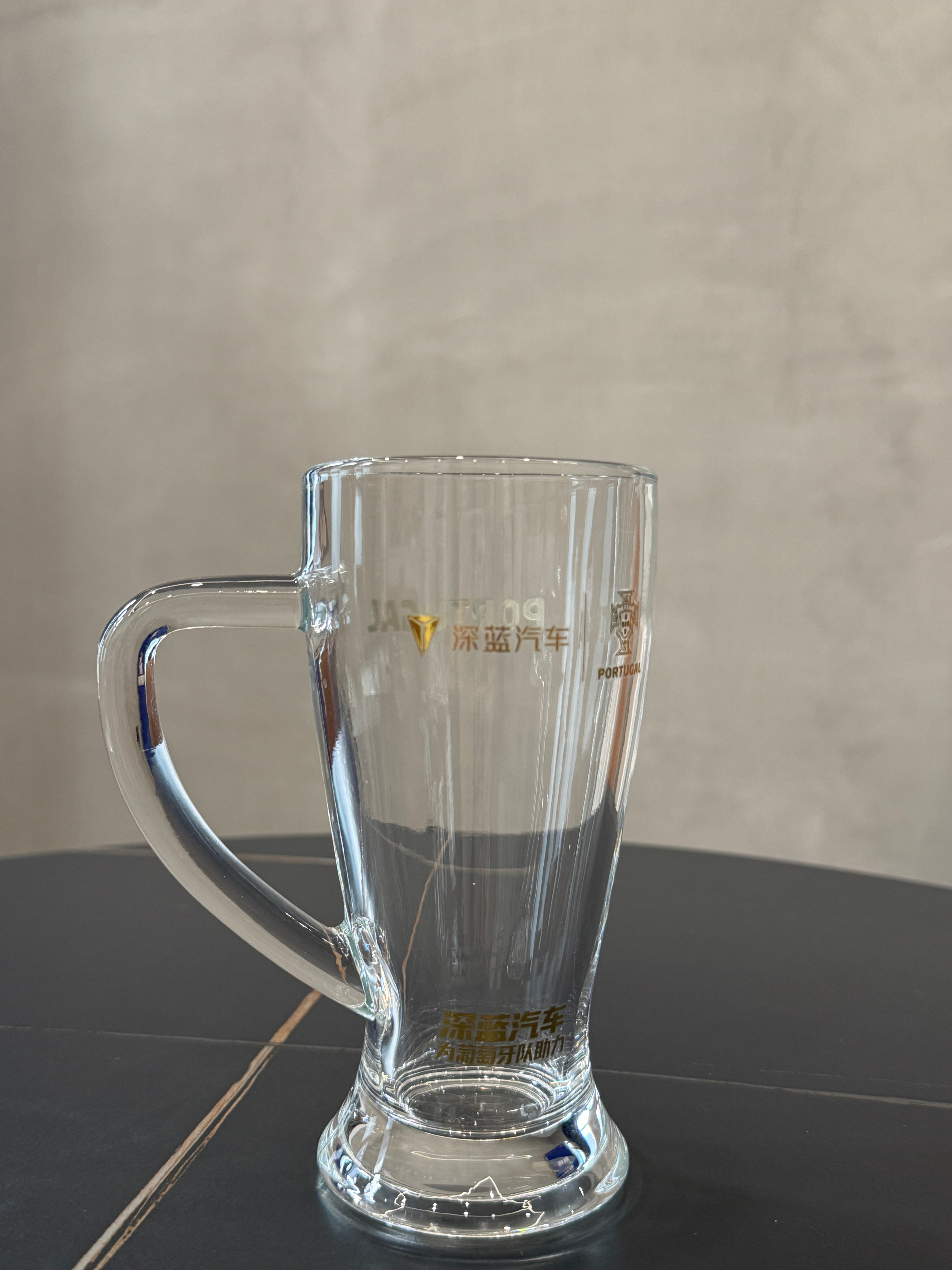 抽奖嘞抽一个啤酒杯，爱哈啤酒的盆友快来呀评论区揪一位友友送出～下周三开！  抽奖