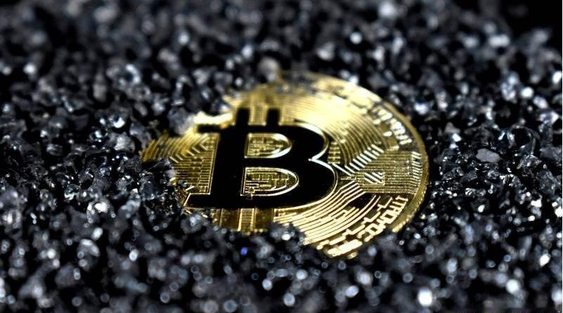 [比特币跌破关键价位，多重经济隐忧加剧市场震荡]
比特币延续下跌态势，周四跌幅超