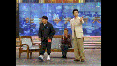 本山大叔的业务能力还是太强
这怎么看都是真的忘记往前走了一步了