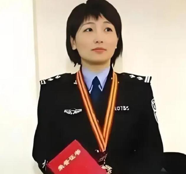2006年，还在新疆监狱服刑的张高平，从电视上看见了当年办理自己案件的女警官聂海