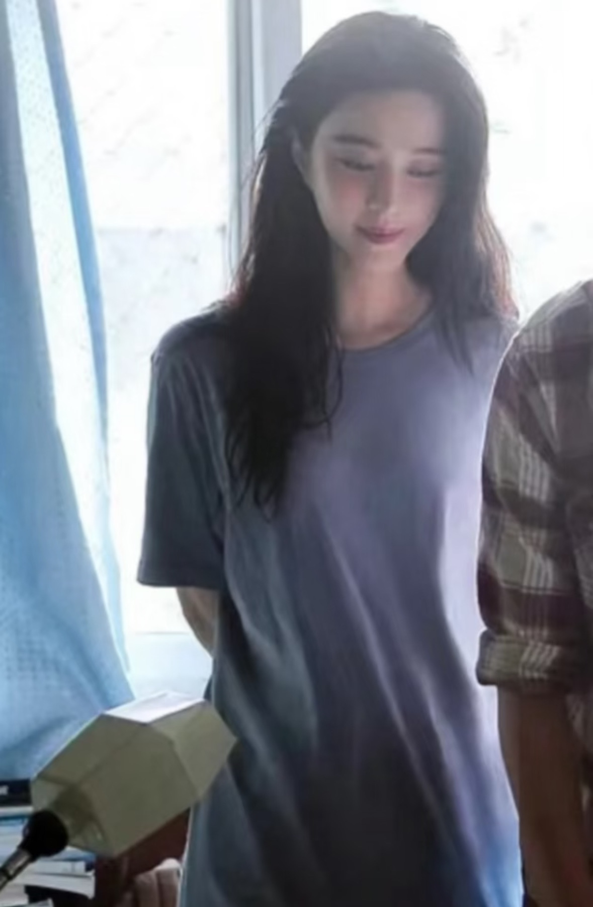 🦋范冰冰🦋“清晨刚醒来的梦，被薄雾染成温柔的蓝色。” ​​​