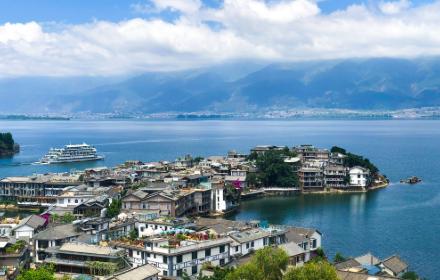 大理大学不在昆明，在大理古城——对，就是那个你心心念念想去旅游的大理。学校197
