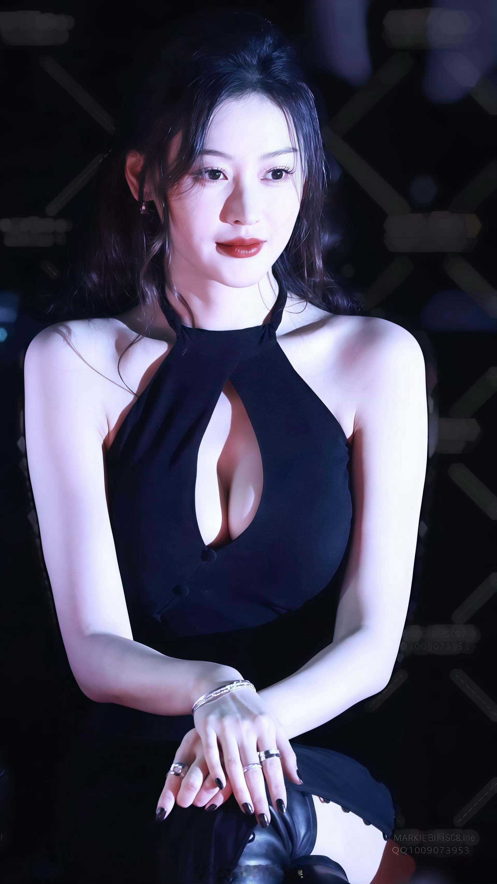 张天爱 ​​​