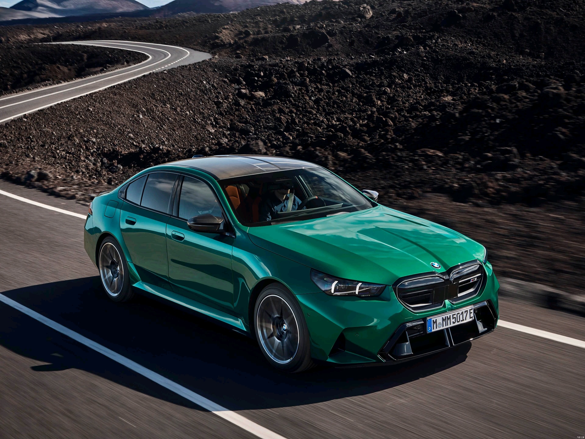 车市观察 宝马M5停产了 是要改进还是换引擎不详 反正先停了 这一代PHEV的性