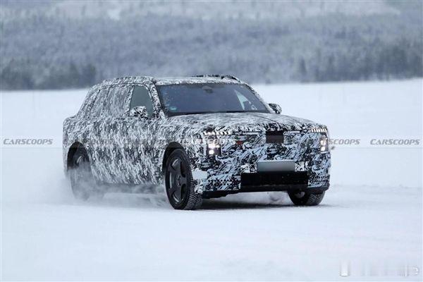 纯电版库里南来了！劳斯莱斯全新SUV谍照曝光^_^！新能源汽车大v聊车库里南劳斯