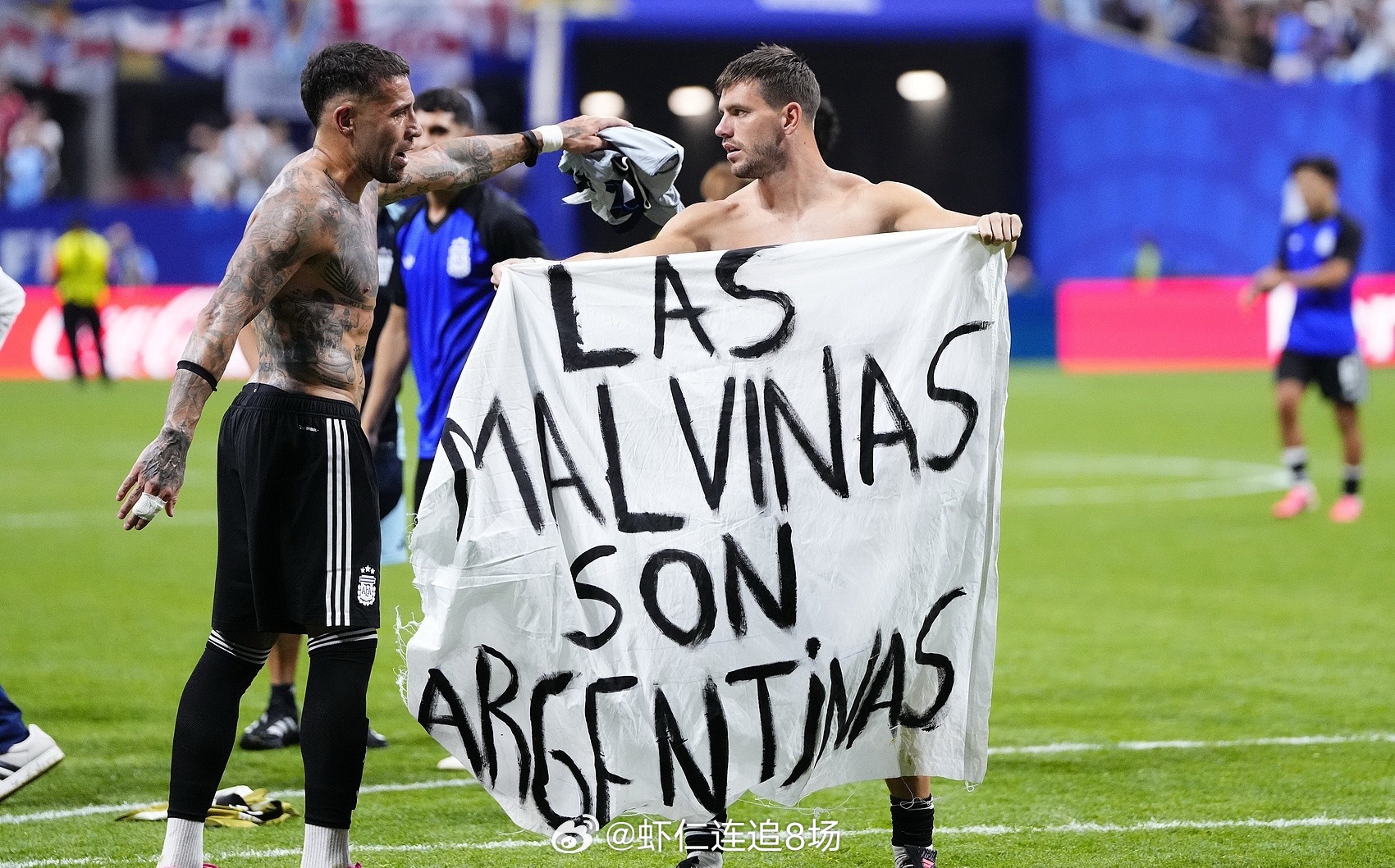 FIFA的“不痛不痒”调查，不过是给政治化足球留的遮羞布。规则面前，民族情绪不该