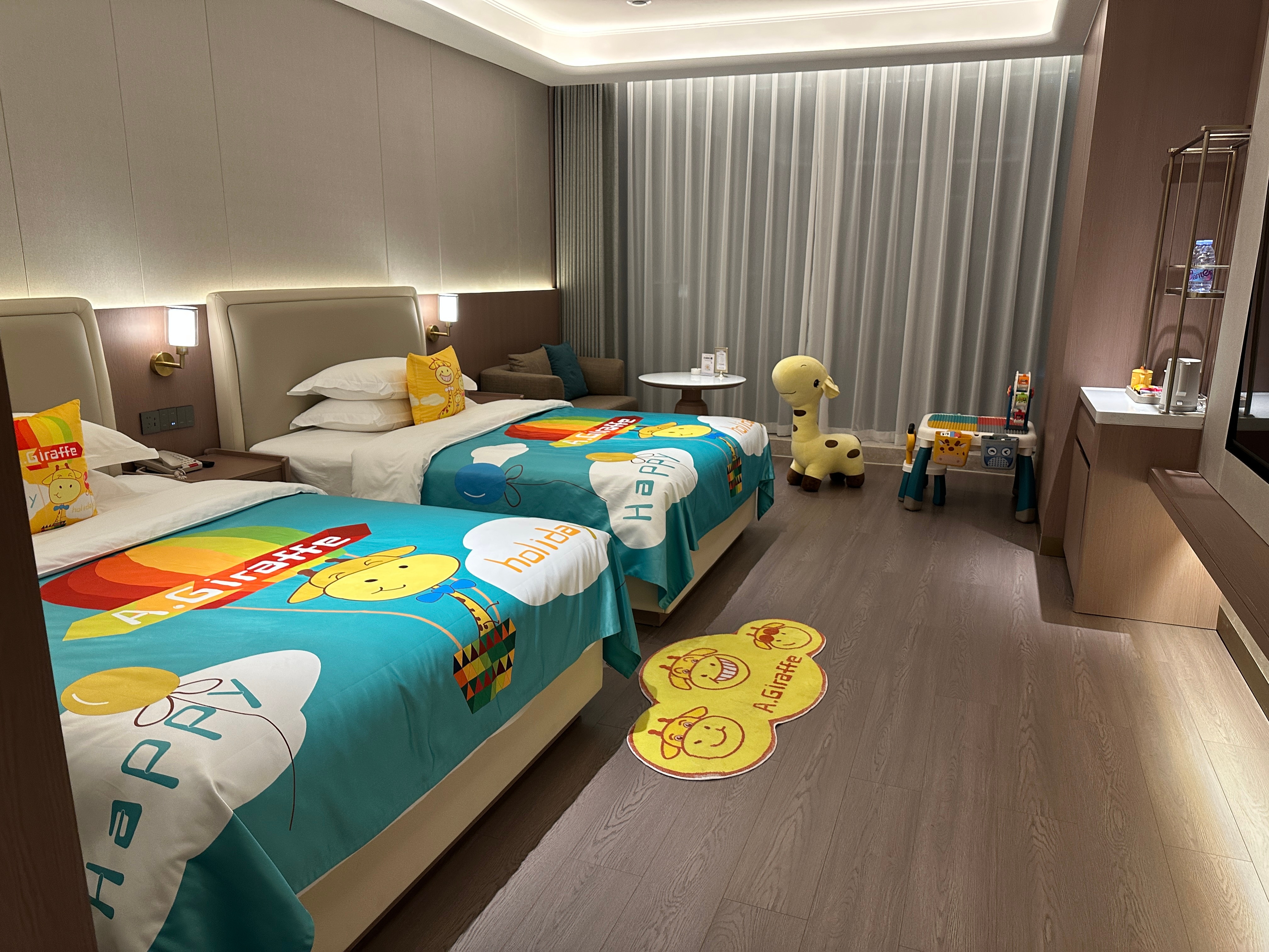 我也是住上儿童房的人了[笑cry][笑cry]酒店我的日常plog ​​​