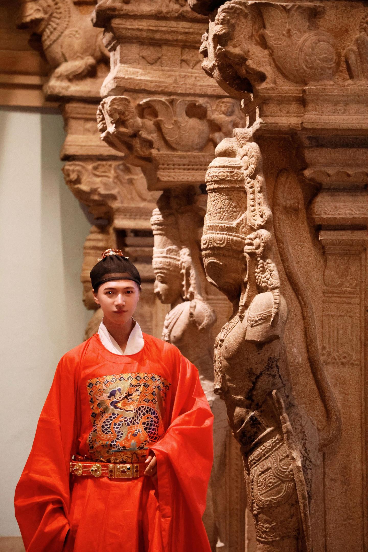 克里希纳神庙：在美国费城意外走入印度神庙。汉服游览建筑文物精美异常的费...