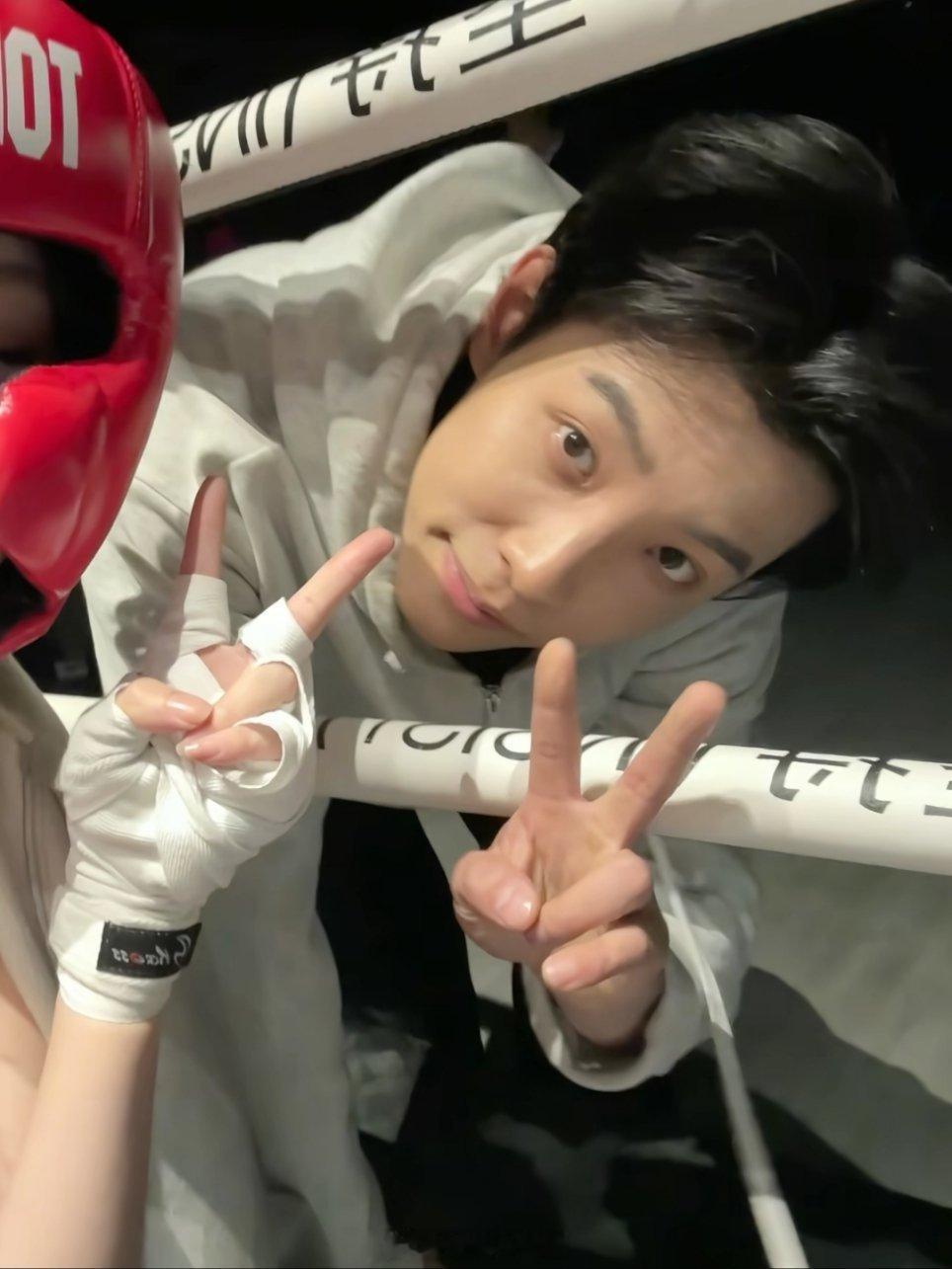 我喜欢我哥哥😋 