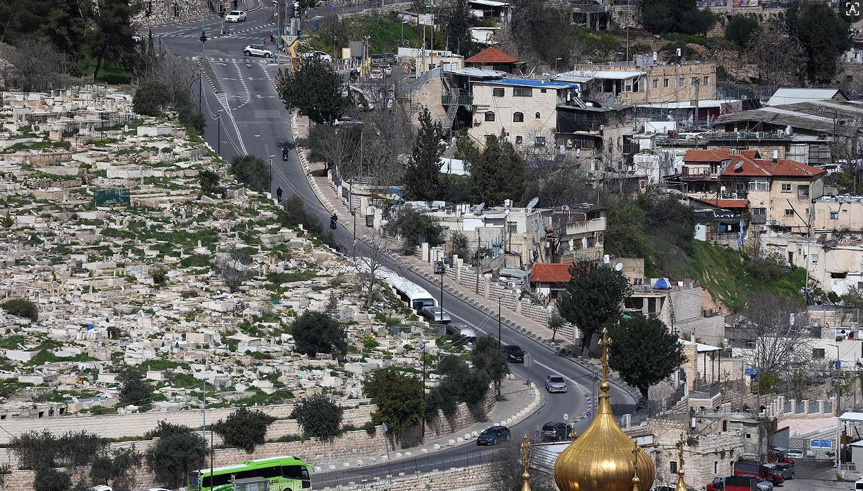 以色列国防部2月28日对伊朗实施先发制人打击后，全境拉起警报进入特殊紧急状态。学