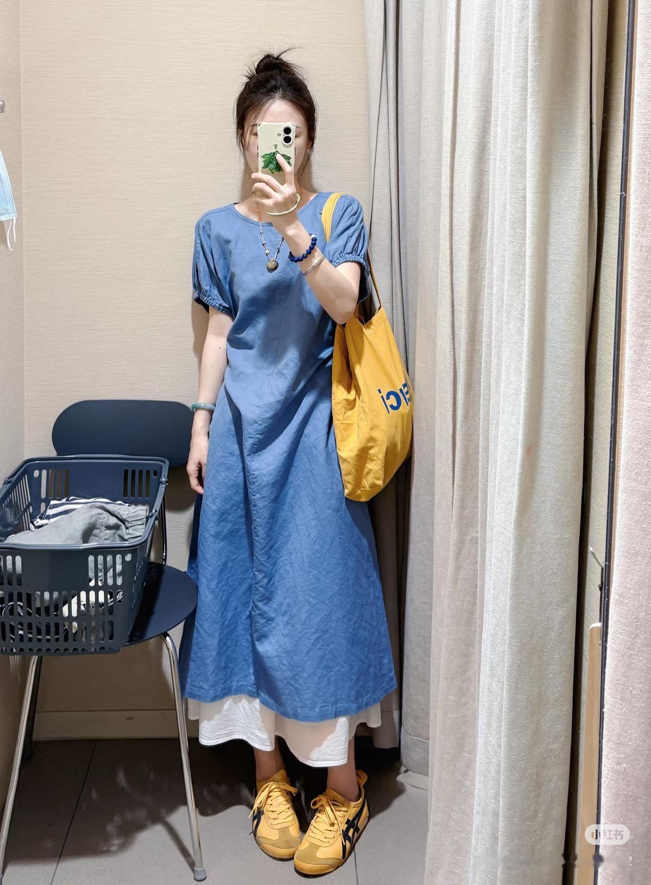 Muji这样配，氛围感绝了～
howto过春天 不要小看muji的任何一条连衣裙