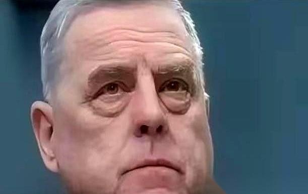 “美国不是不敢动手，而是算不明白真打起来，自己究竟能拿走什么。”一位德国军事专家