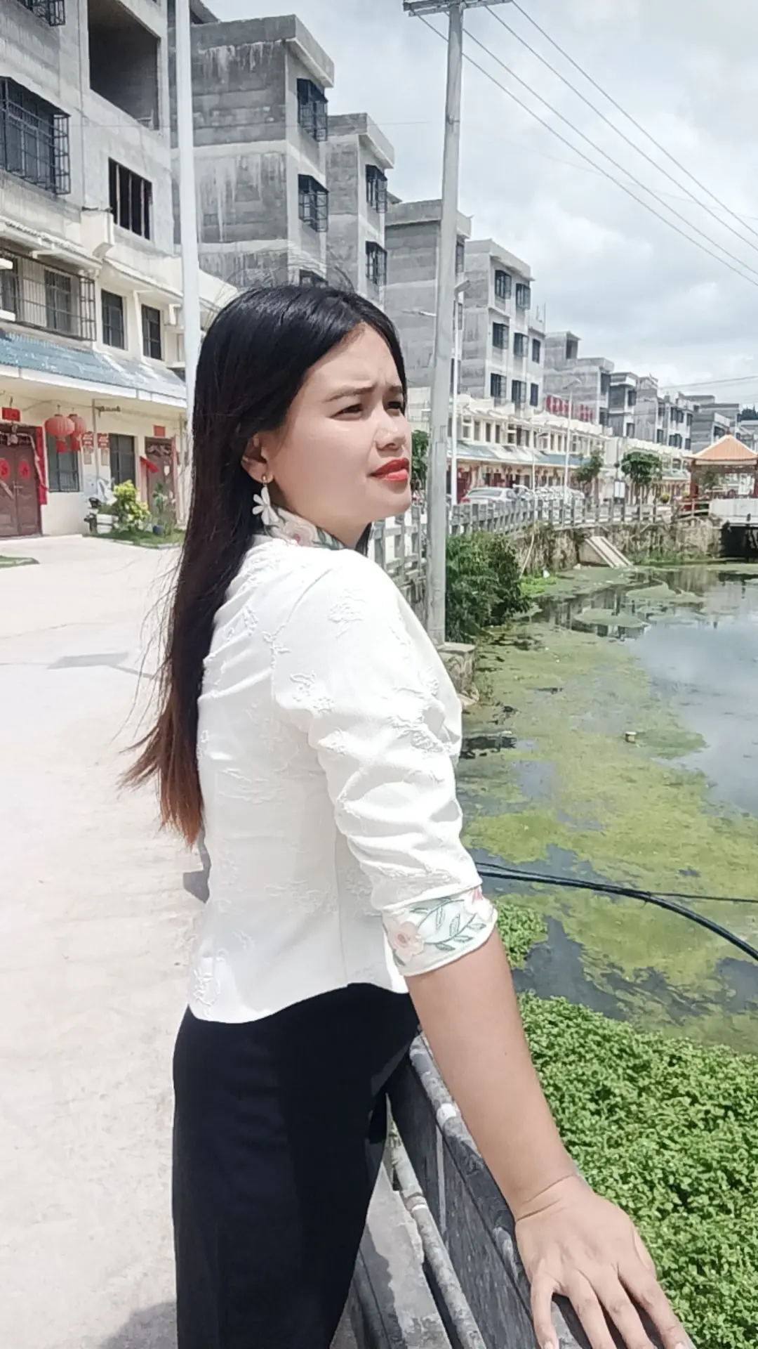 这几天刚刚下雨停，感觉这种天气怎么样？不冷不热，刚刚好了😂