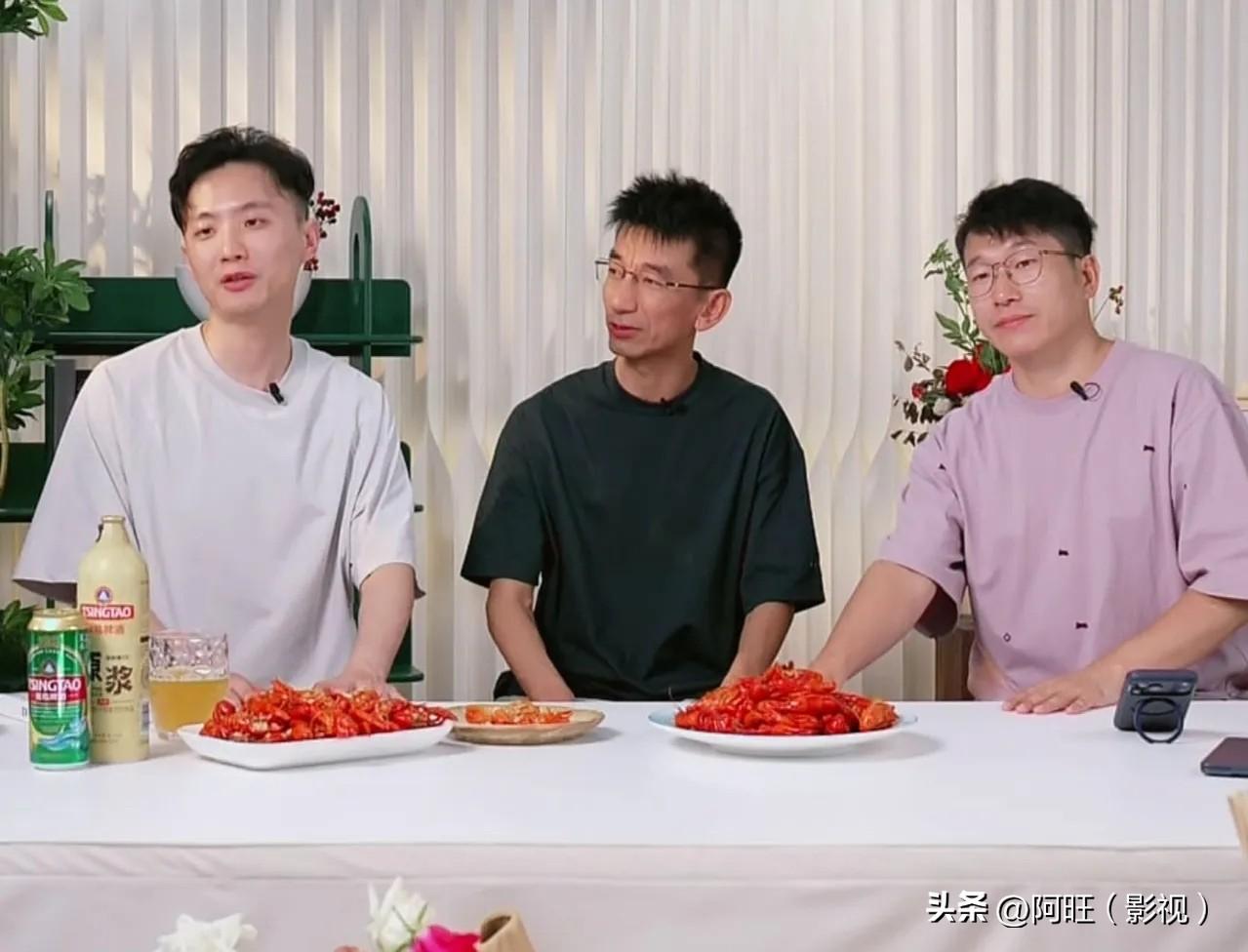 谁都没想到，万众期待的“美丽明天”三人首播，最出圈的不是超高热度，而是一段真实又