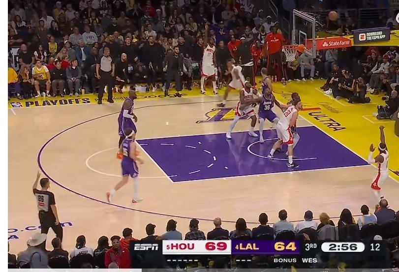 湖人3比2火箭NBA的比赛中，湖人3比2火箭，湖人这次的表现好像差强人意啊，倒是