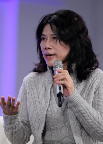 董明珠：格力管理层绝不用海归派。因为海归里可能有间谍，难以辨别，所以只能保守选择
