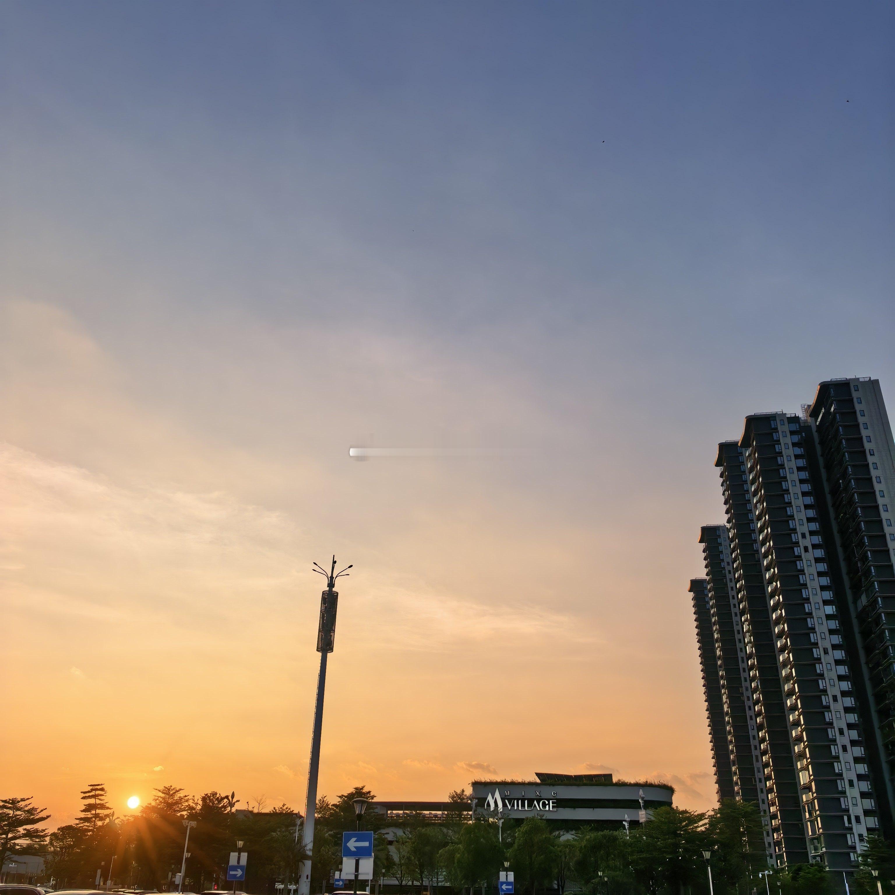 七夕 冷清七夕节朋友圈这么安静，大家都不拖手仔了咩？
