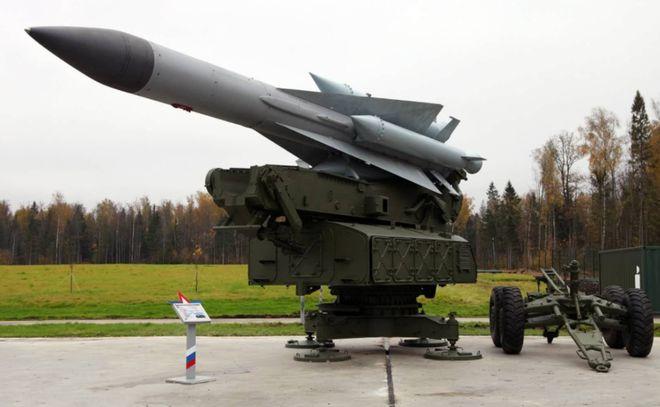 俄罗斯国防部7月28日发表声明称，乌克兰方面使用改装为打击型的S-200防空导弹