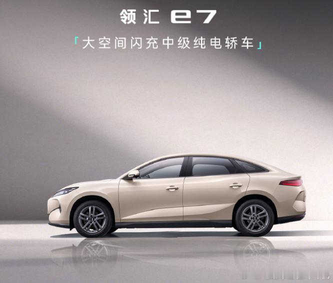 “本周大家所有人都要出差，办公室只剩一只大福（大金毛）”当社长说出这句话，可想而