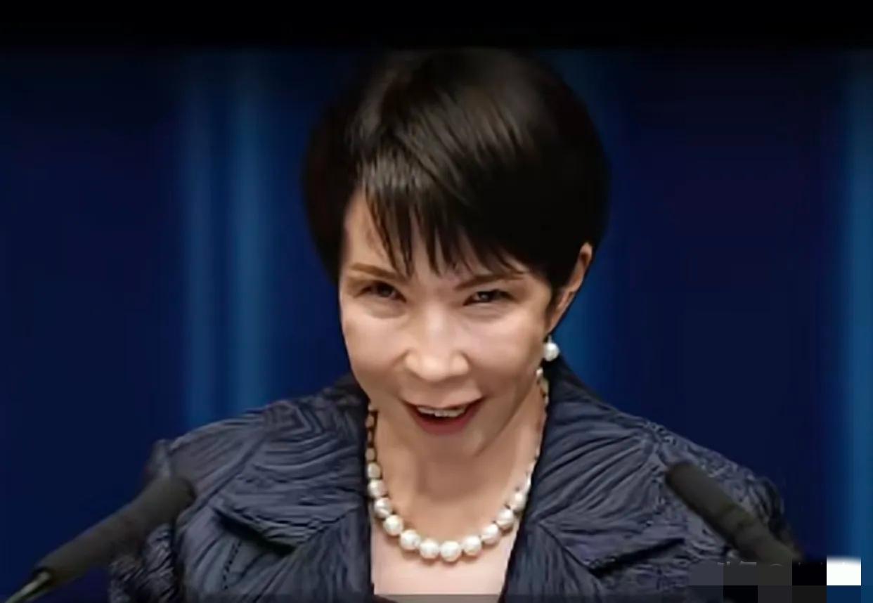 俺爹说，这个小比老婆儿真坏！打什么打啊！太平日子过够了。一天天的叫嚣着。本国民众