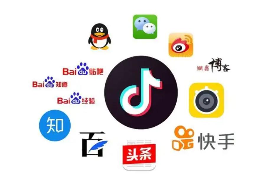 想做自媒体，靠内容赚钱？
我踩过三个大坑，
说出来你可能不信。

第一，追热点陷