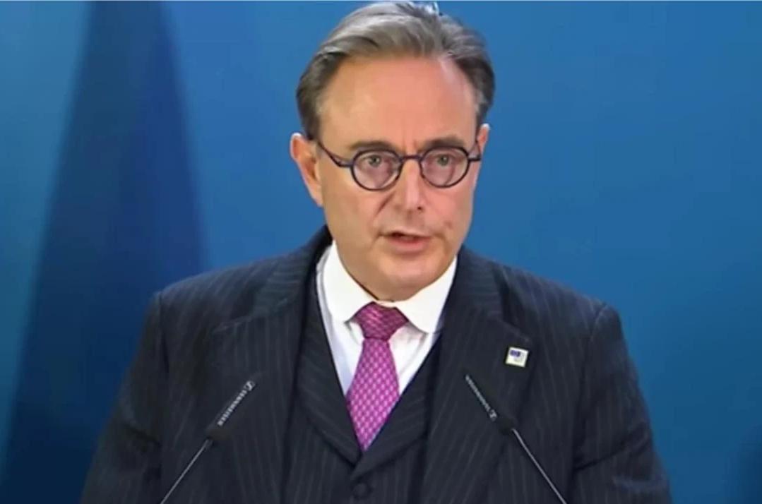 比利时首相：普京绝不容忍战败，被冻结俄资产可成为对俄谈判重要筹码

从俄乌战争打