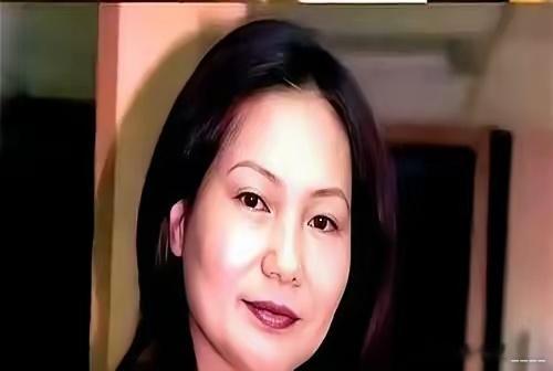 太奇怪了吧！小玥儿姐弟回到汪小菲身边后，从未想过要去见s妈黄春梅，而黄春梅和马筱