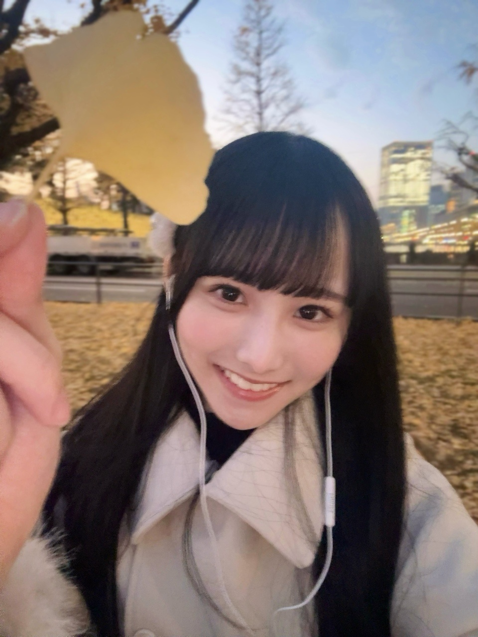 高井俐香「📸どうしても観に行きたかった紅葉を観に行ってきました🍁間に合ってよ