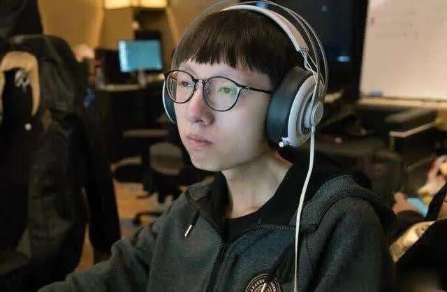 Mlxg口中“根本打不了LPL”的Miikyway，竟然完爆了Weiwei！感觉