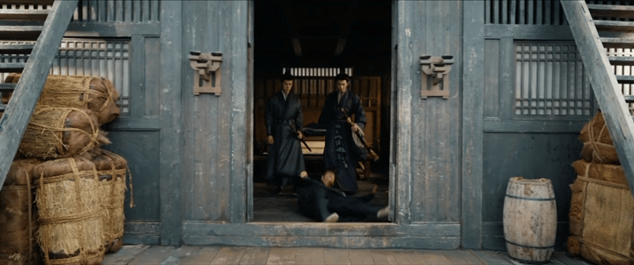 翘楚前夫哥变蟑螂哥 想当年在双世宠妃里被他迷得神魂颠倒，现在看他这副死缠烂打的模