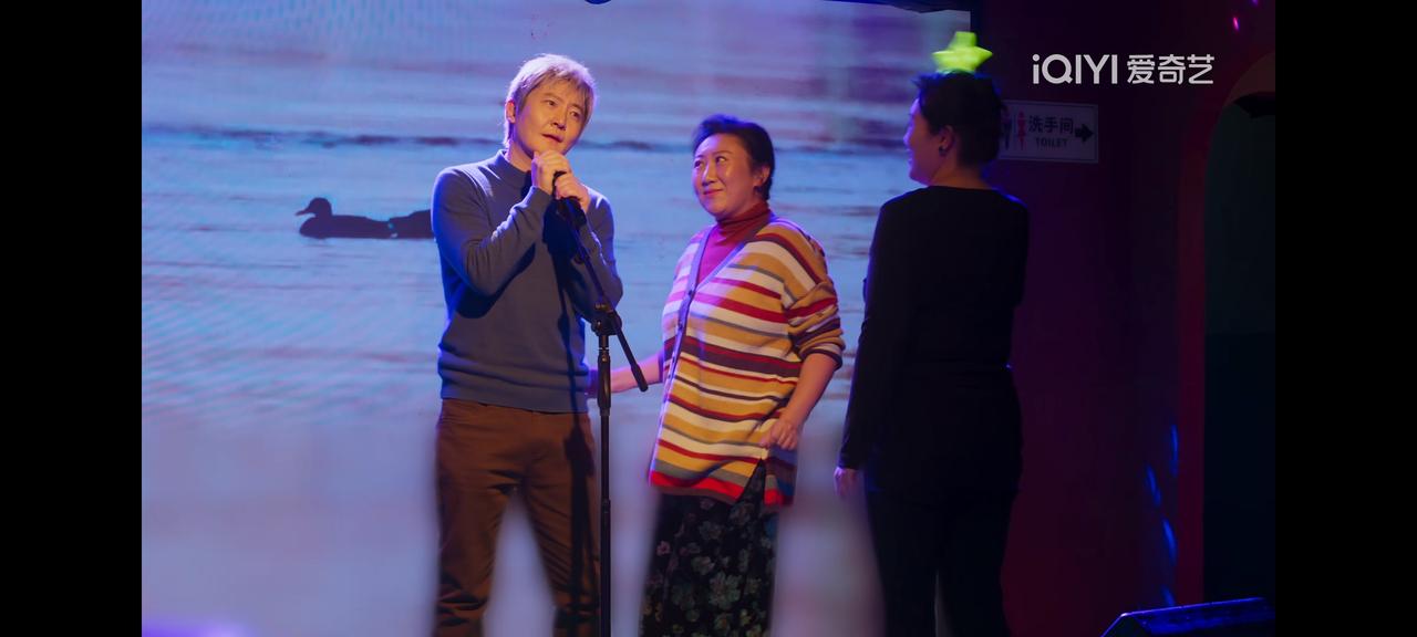 老舅这样的男人才越来越帅，因为本身有才华，因为本身有这个 不服输的心理，而且还有