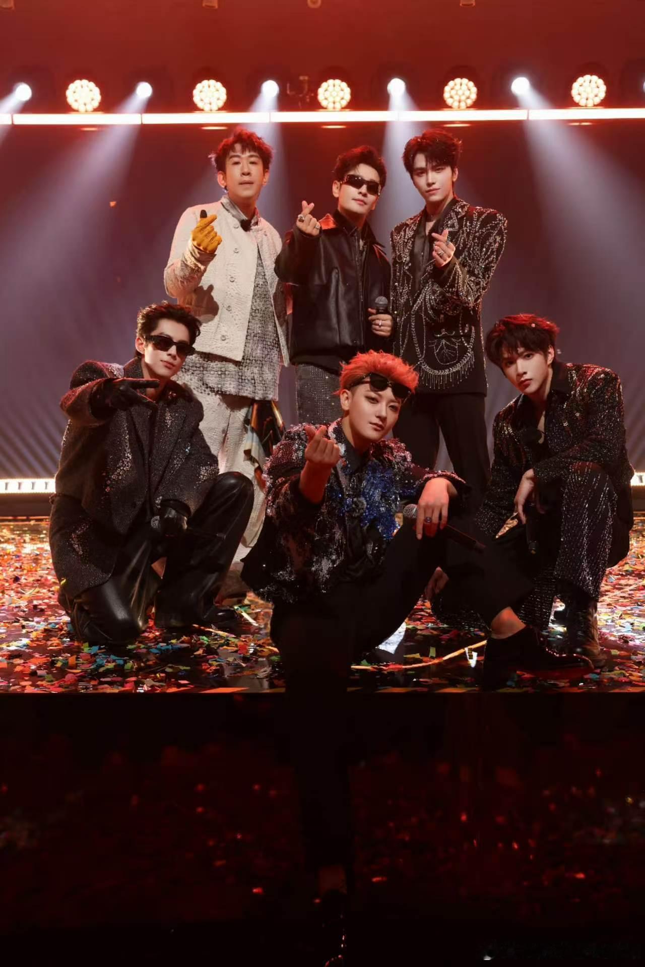 黄子韬问邵子恒干嘛老让我老婆找你黄子韬给徐艺洋邵子恒拉群 徐艺洋联系邵子恒需黄子