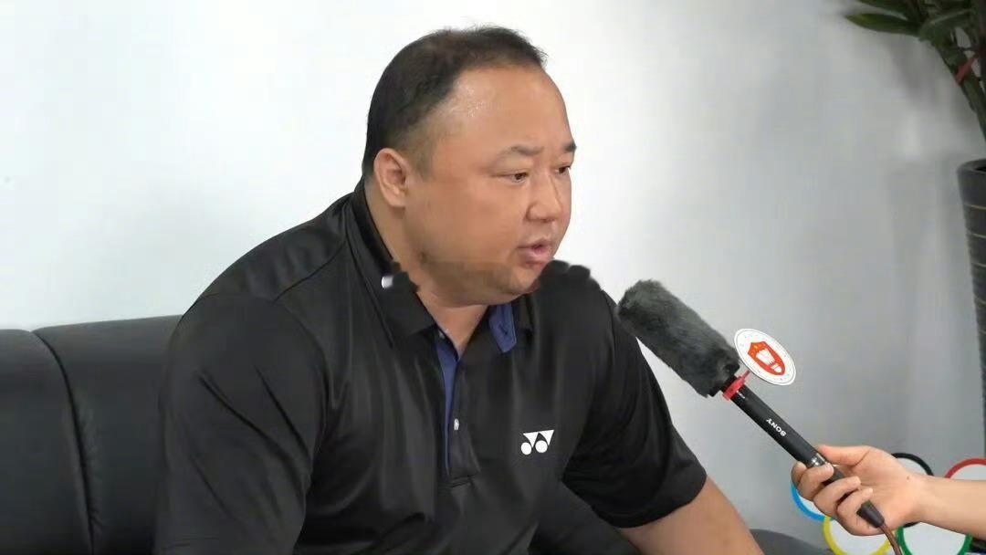 中国羽毛球协会主席张军被查   不见这么多天，原来是被查了。下一个会是谁？ 