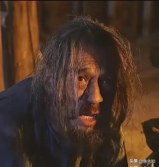在《雍正王朝》中，弘时倒向八爷党是为了皇位，四位旗主王爷倒向八爷党是因为雍正改革