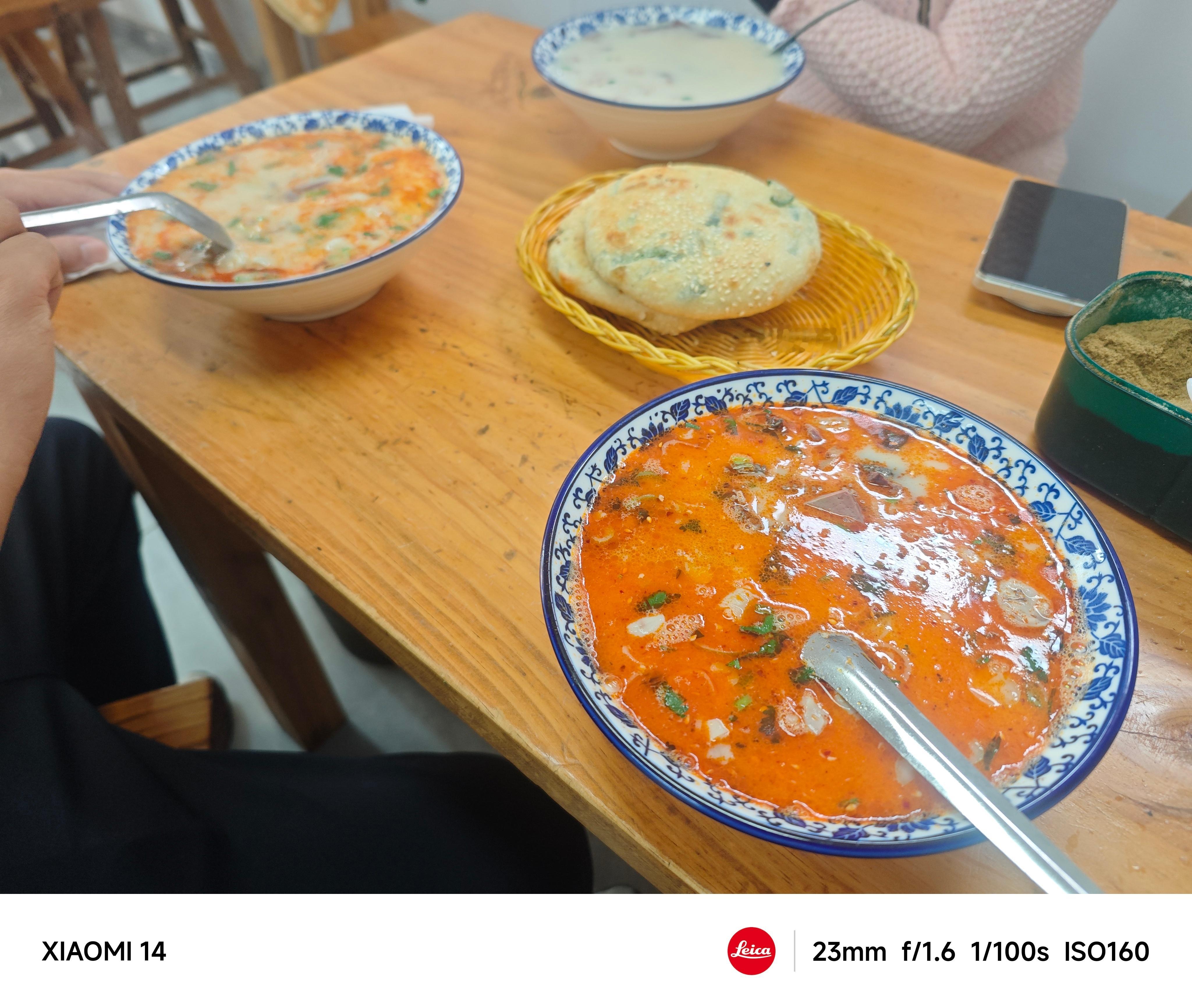 和好朋友在市井小店喝碗热腾腾的羊汤 济南·老马家羊汤