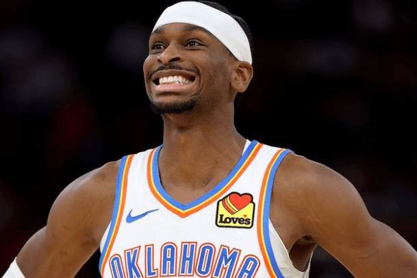 NBA那点事谢伊-吉尔杰斯-亚历山大在雷霆122-102战胜雄鹿的比赛中出战33