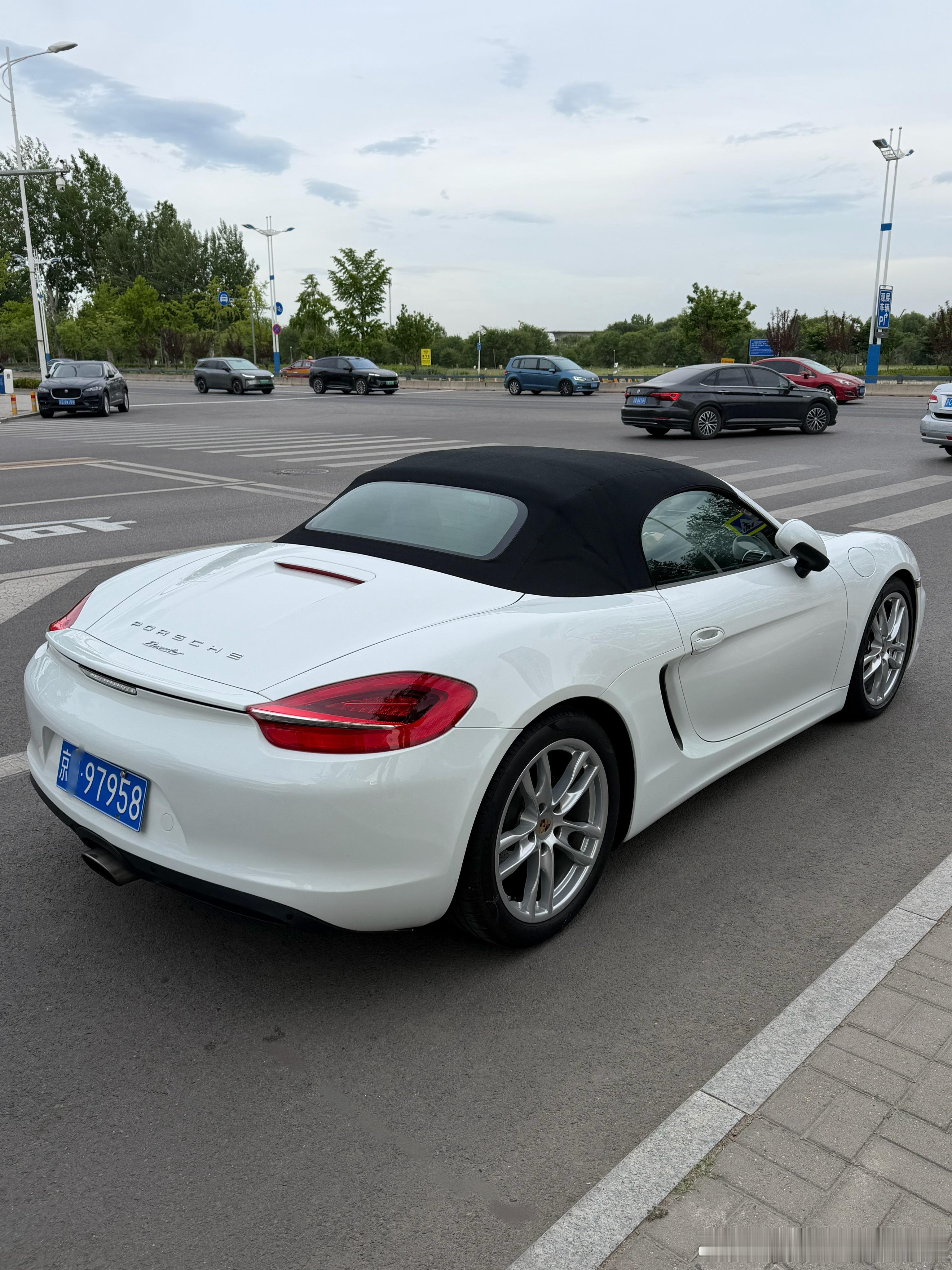 这老车配上我这老牌感觉一下就上来了三公李保时捷大v聊车