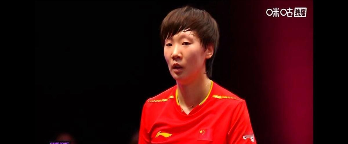 真的，谁发明的削球啊？这打的哪是乒乓球，这简直就是个人肉磨盘，一板一板给你磨，一