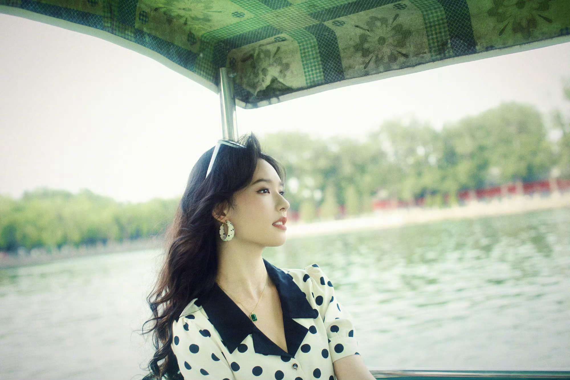 郑晓龙夸林允演技细腻林允被郑晓龙认证的细腻演技郑晓龙导演亲自盖章！林允把《冬去春