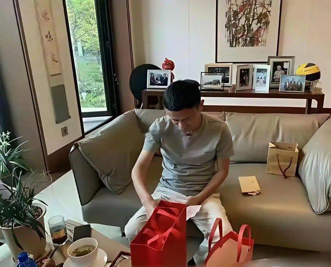 马云家也不奢华啊，看起来跟普通人家差不多 