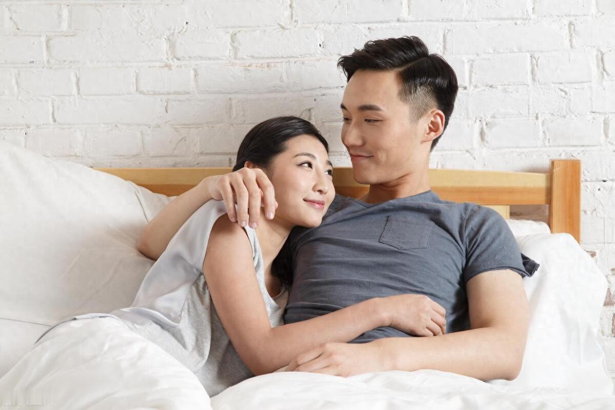 怎样过夫妻生活最好？分享三个小妙招！
想要夫妻生活好，首先要做到的一点，就是要保