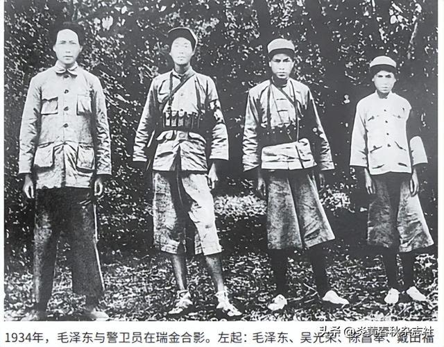 说实在的，这样的照片看着真的是让人心疼，如果他们是我们普通人，心中还没有这样的感